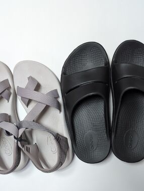 OOFOS Black Slides and Light Gray Strappy Sandals